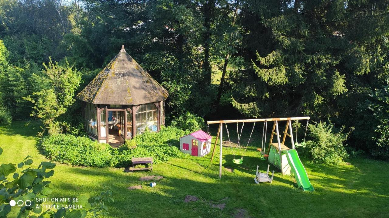 Petit Coin De Paradis Fontaine-les-Luxeuil Exteriör bild